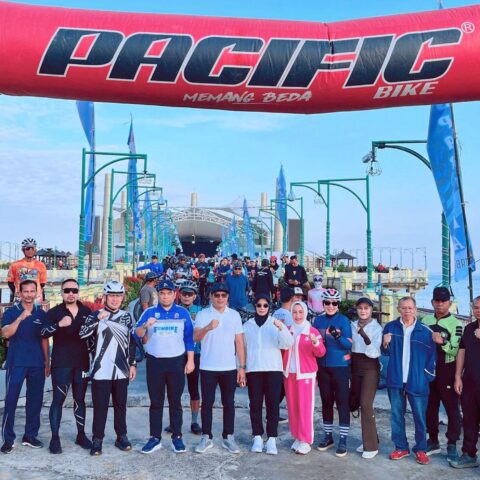 Kabupaten Kotabaru promosikan keindahan alam dengan kegiatan "Funbike".( Foto diskominfo/newsway.co.id)