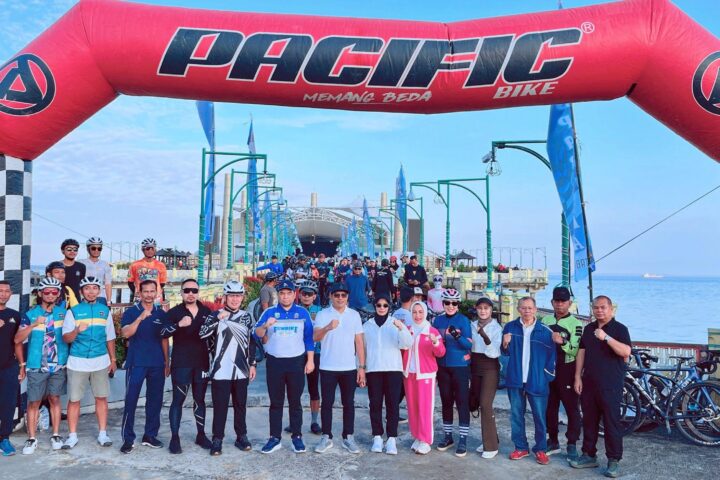 Kabupaten Kotabaru promosikan keindahan alam dengan kegiatan "Funbike".( Foto diskominfo/newsway.co.id)